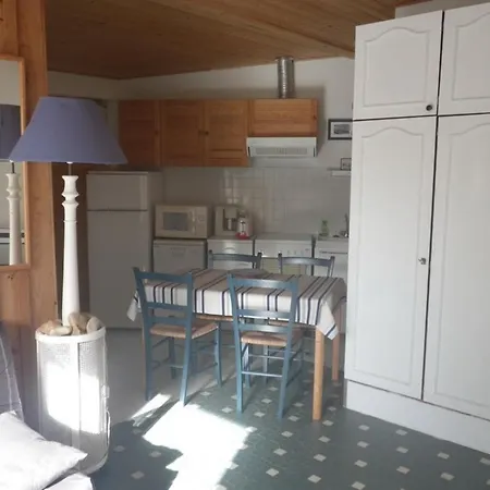 1 Cap Ferret * Saint-Hilaire-de-Villefranche